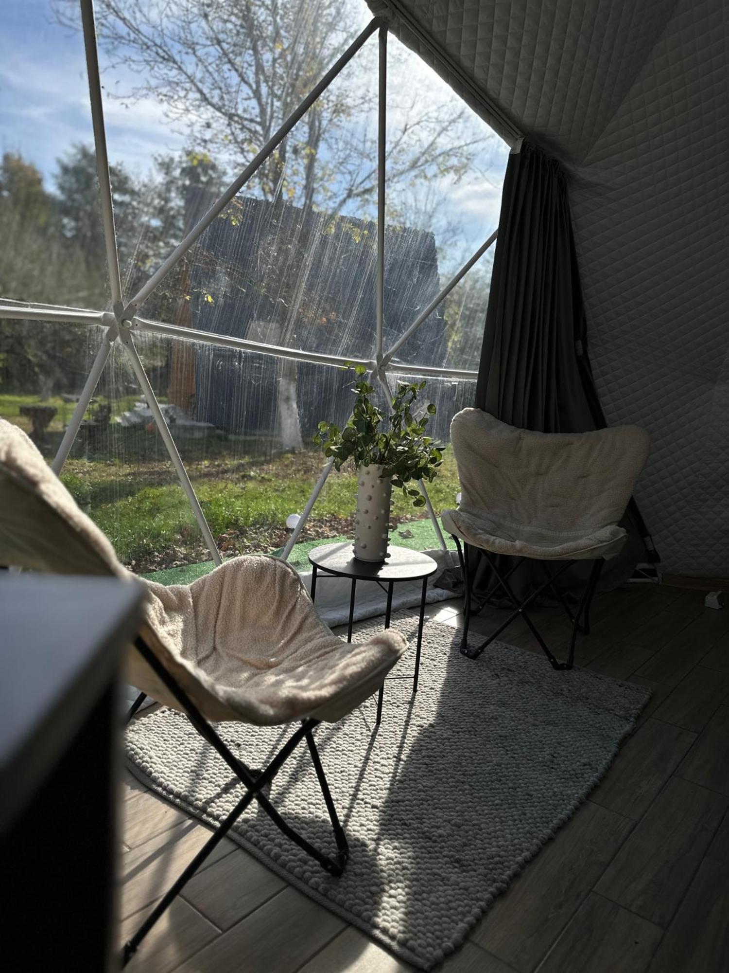 The Frog Glamping Hotel Horezu Buitenkant foto