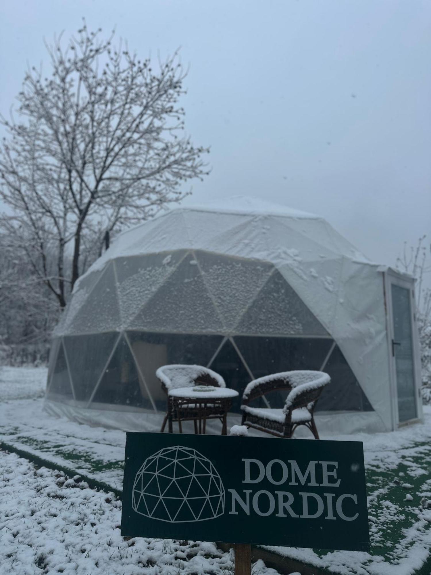 The Frog Glamping Hotel Horezu Buitenkant foto