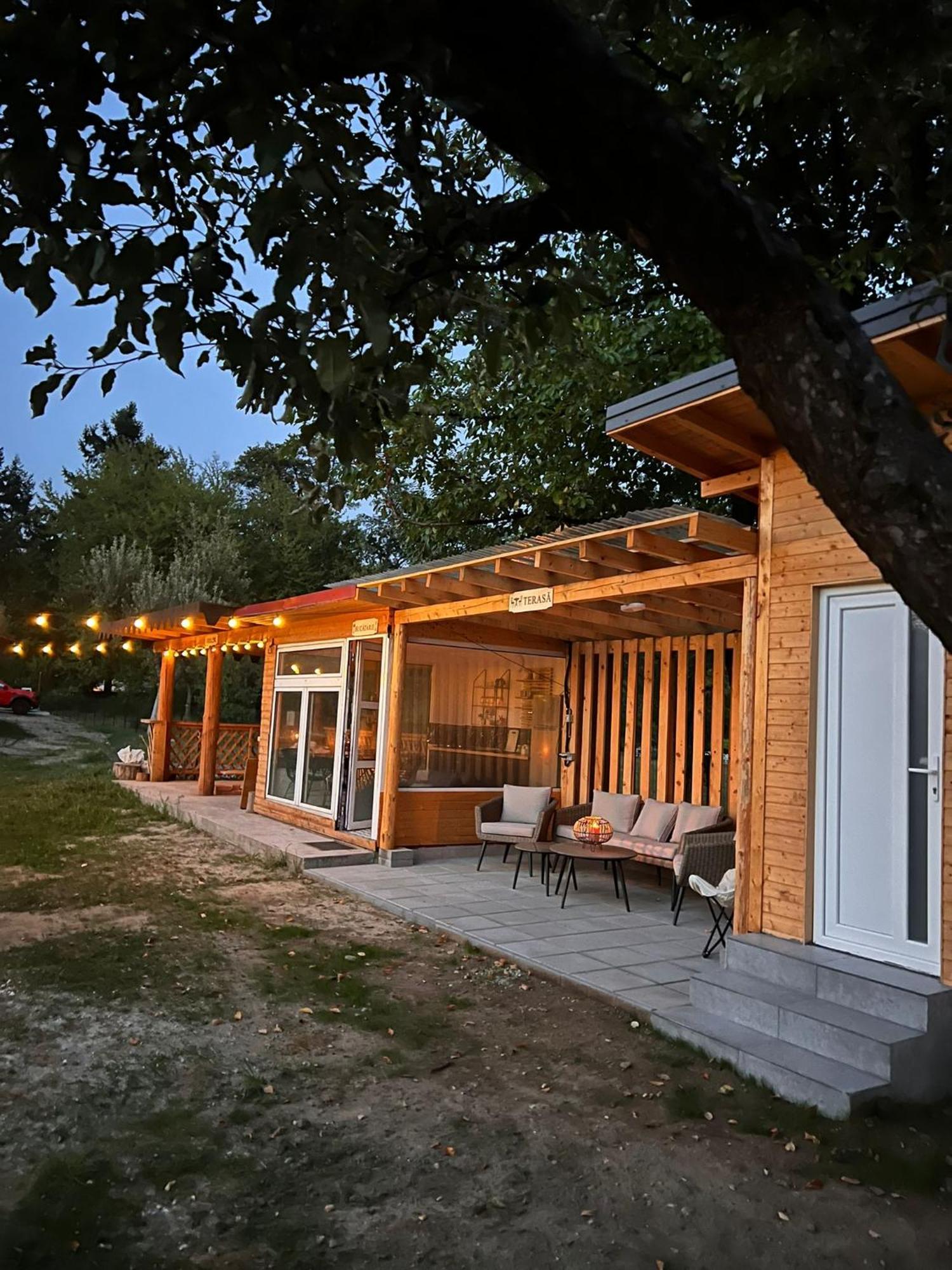 The Frog Glamping Hotel Horezu Buitenkant foto